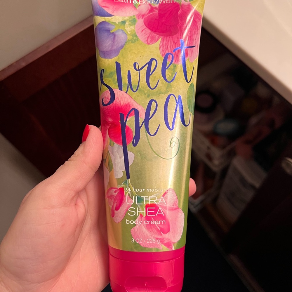 Bath & Body Works Sweet Pea Ultra Shea Body Cream - Pink & Green